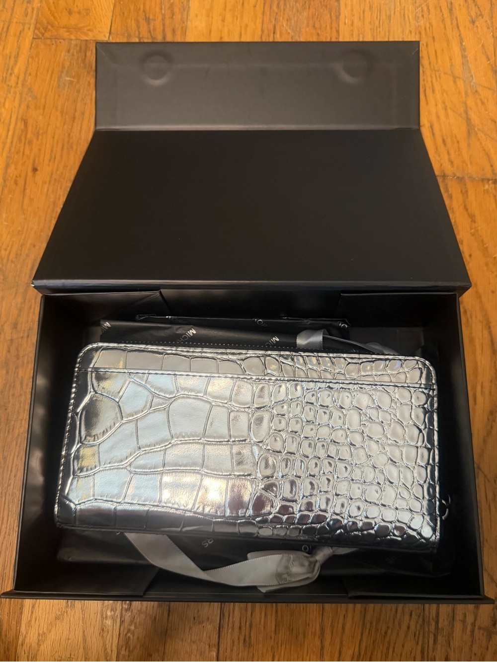 Michael Kors Hudson Metallic Crocodile Embossed Leather Zip-Around Wallet - Picture 4 of 14